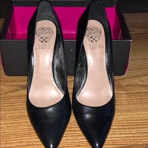 Vince Camuto black pumps size 9